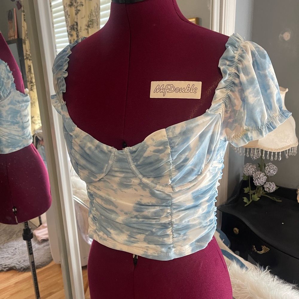 Sky Blue Tie-Dye Puff Sleeve Crop Top